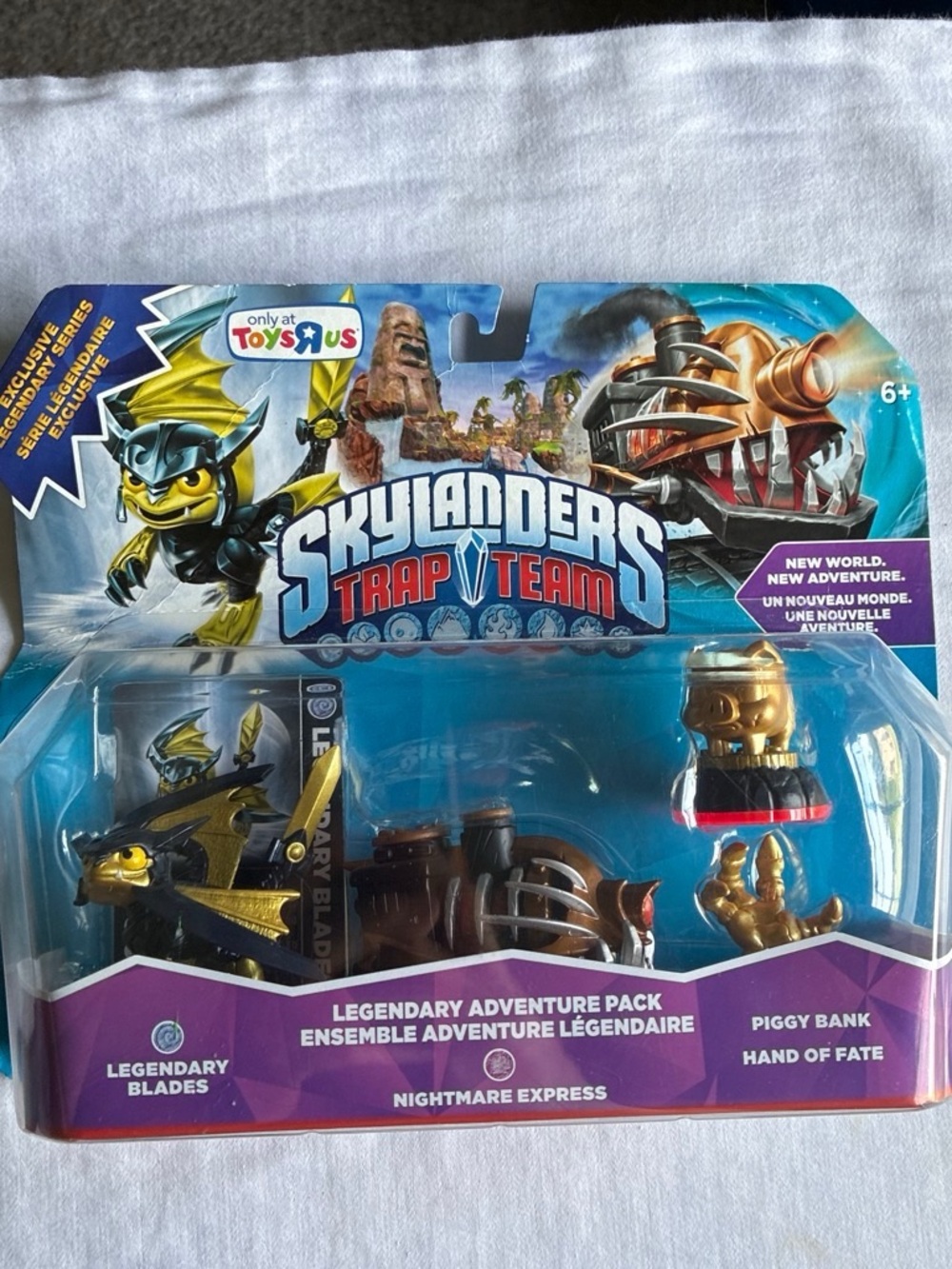 Skylander Trap Team Legendary Adventure Pack - Gold and Black